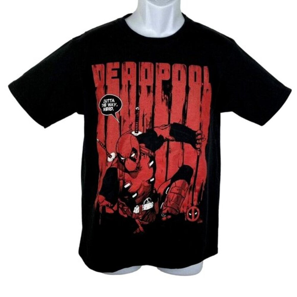 DEADPOOL Mens T-Shirt SZ S Graphic 100% Cotton‎ DC Marvel Comics Red Black Hero